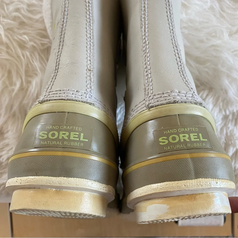 Sorel Women’s 1964 PAC Off-White Waterproof Winter Boots, size 8